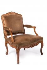 Attribué à Jean-Baptiste Lerouge (Paris, reçu maître en 1749)Deux fauteuils...