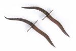Deux poignards africains

Poignées en corne d’antilope. Lames mouvementées. 

A.B.E. S.F.