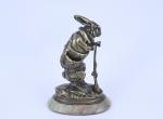 D'après Alphonse-Alexandre Arson (1822-1882)
Le lapin chasseur 

Bronze à patine doré....