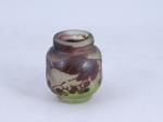 Émile GALLÉ (Nancy, 1846-1904)
Vase gourde.
en verre multicouche, gravé à l'acide....
