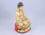 Vietnam?Statue du Bouddha Bhaisajyaguru,en bois polychrome or, rouge et noir,...