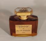 Divers Parfumeurs, années 1980Assortiment de quatre flacons publicitaires décoratifs en...
