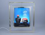 Jean Patou, 1987Petit panneau publicitaire électrique pour le parfum "Joy".Haut....