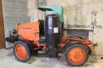 Latil JTL (1928)4 cylindres, 11 CV.Carrosserie orange.Exemplaire équipé dun gazogène...