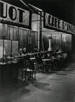 BRASSAI [Gyula Halasz, dit] (1899-1984)Café d'Angleterre, Paris, 1931Épreuve gélatino-argentique d'époque.Cachet...