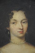 École FRANÇAISE du début du XVIIIème.Portrait d'une dame à la...