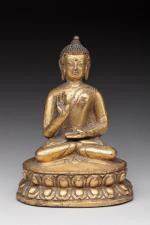 TIBET - XIXe siècle.
Petite STATUETTE du bouddha Amoghasiddhi, le bouddha...