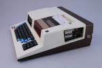 R2E-CCMC
PORTAL, n°2029, c. 1981.

L'un des tout premiers micro-ordinateurs portables de...