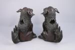 CHINE - Fin XIXe

Paire de BRÛLE-PARFUMS en bronze en forme...