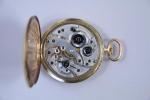MONTRE SAVONETTE chronomètre en or jaune 750 millièmes. Figurant les...