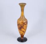 Émile GALLÉ (Nancy, 1846-1904)
Vase élancé sur piédouche

en verre multicolore, gravé...