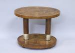 TABLE D'APPOINT de forme ovale en bois exotique, à double...