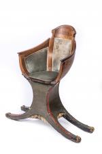Travail probablement vénitien du début du XIXe siècle
Rare fauteuil dit...