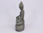 Chine, époque Ming (1368-1644).Statuette de Bouddha en bronze à patine...