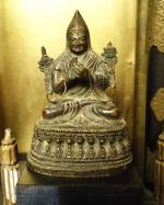 Tibet, XIXe siècle. 
Tsongkhapa assis sur un double lotus, ...