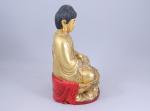 Vietnam?Statue du Bouddha Bhaisajyaguru,en bois polychrome or, rouge et noir,...