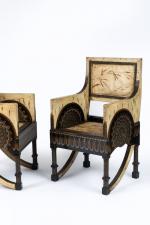 Carlo Bugatti (Italien, 1856-1940)Paire de fauteuils, c. 1902garnis de parchemin...