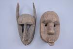 Peuple Bamabna, MaliDeux masques anthropo-zoomorpheBois dur sculpté et patiné.Haut. 26...