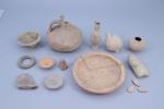Ensemble de céramiques antiques : - Neuf céramiques sigillées antiques,...