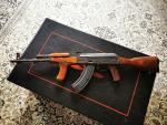 Kalachnikov AK-47

fusil d'assaut démilitarisé offert par le général Roquejeoffre à...