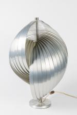 Henri Mathieu (Français, XXe siècle)
Lampe "Bonnieux"

en aluminium, de forme hélïcoïdale....