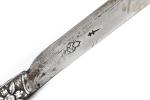 Pays-Bas, XVIIIe siècle 
Couteau à manche tronconique 

en agate, lame...