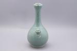 Chine - XXe siècle
 Vase de forme suantouping 

en porcelaine...