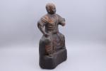 Chine - XIXe siècle
Statuette de moine 

en bois à patine...