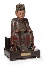 Vietnam - Début du XXe siècle
Statuette de dignitaire 

en bois,...