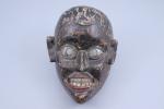 Indonésie - XXe siècle
Masque au visage expressif, le menton pointu...