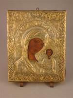 ICÔNE de forme rectangulaire représentant la Sainte Mère de Kazan....