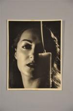 Angus McBEAN (1904-1990)Portrait de Maryka.Tirage argentique signé en bas à...