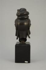 TÊTE de Guanyin en bronze à patine brune avec cachet,...