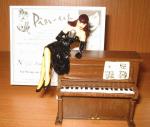 "Pin-Up"LA PIN-UP SUR LE PIANO. Métal. Pixi. Certificat n°990 /...