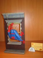 "Spider-Man"SPIDER-MAN WINDOW. Résine. Figurine Attakus Collection. Marvel Comics. Certificat n°1393...