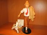 "Tintin"TINTIN GLOBE. Résine. Figurine Leblon-Delienne pour Moulinsart. Collection Nostalgie. Certificat...