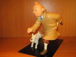 "Tintin"TINTIN RUNNING. Résine. Figurine Leblon-Delienne pour Moulinsart. Certificat n°2538.Dans sa...