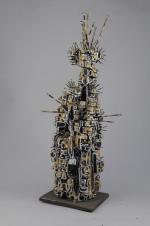 Roger CHOMEAUX, dit CHOMO (1907-1999)Totem à clousSculpture en bois brûlé,...
