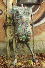 Roger CHOMEAUX, dit CHOMO (1907-1999)Personnage, "n'a qu'une couille"Sculpture en plastique...