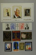 PHILATÉLIE GAULLISTE - 12 timbres à l'effigie du Général de...