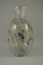 Émile GALLÉ (1846-1904)Vase ovoïde à col resserré en verre transparent...