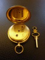 MONTRE GOUSSET en or, cylindre 8 rubis, à clé (12)....