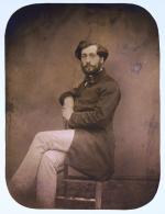 Mathurin Louis Armand QUEYROY (1830-1893)Portrait de l'artiste assis (photographe non...