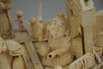 BATEAU-VOILIER transportant  7 personnages, en ivoire sculpté, plaqué, et...