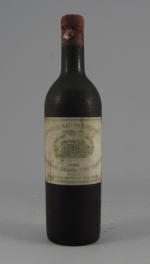 MARGAUX, Château Margaux, 1955. 9 bouteilles étiquettes sales et difficilement...