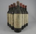 PAUILLAC, Château Latour, 1955. 8 bouteilles étiquettes sales difficilement lisibles....