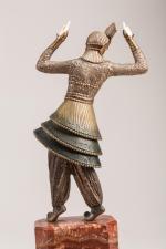 Demetre CHIPARUS (Dorohoi, 1886 - Bagneux, 1947)Pantaloons.Sculpture chryséléphantine en ivoire...