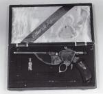 PISTOLET BITINER modèle 1890, calibre 7,7 mm, marqué sur la...