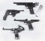 PISTOLET SCHWARZLOZE, calibre 7,65 mm, canon rond, plaquettes de crosse...