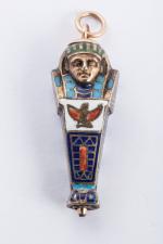 PORTE-MINE rétractable en or. Sarcophage égyptien en émaux cloisonnés, bleu,...